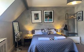 The Red Lion & Cellar Room, Betchworth
